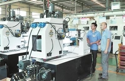 智能制造聯(lián)動(dòng)互聯(lián)網(wǎng)信息，章貢區(qū)構(gòu)筑經(jīng)濟(jì)發(fā)展新格局